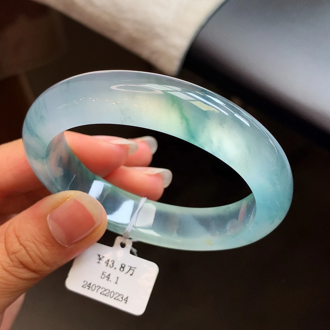 未镶嵌手镯翡翠54.5冰蓝飘花贵妃