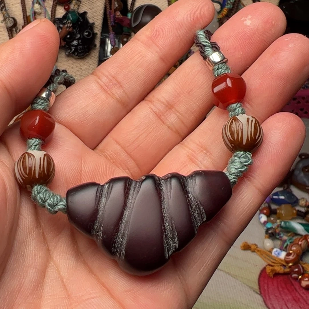 玛瑙/玉髓颈饰未镶嵌