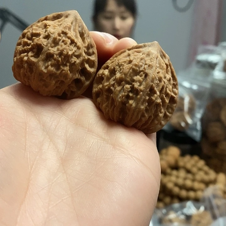 把件文玩核桃37流星雨小众红皮