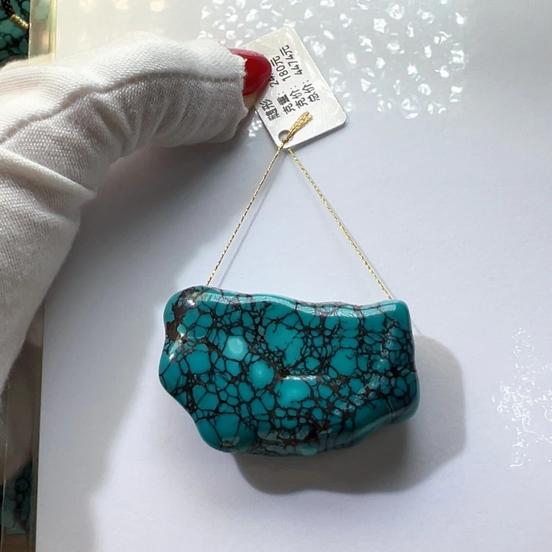 绿松石未镶嵌挂件