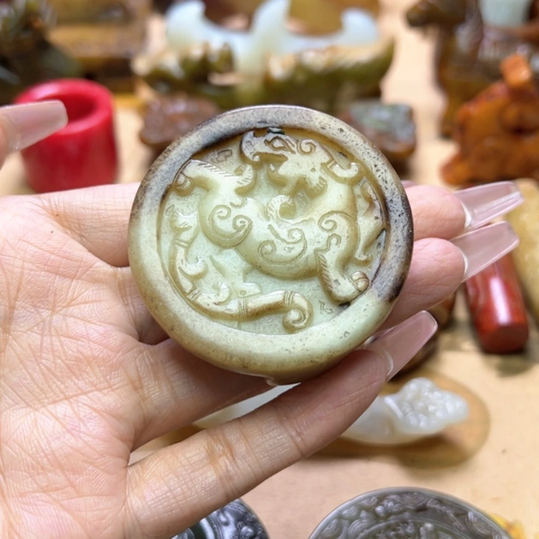 【闪购商品】蛇纹石玉颈饰未镶嵌皮带