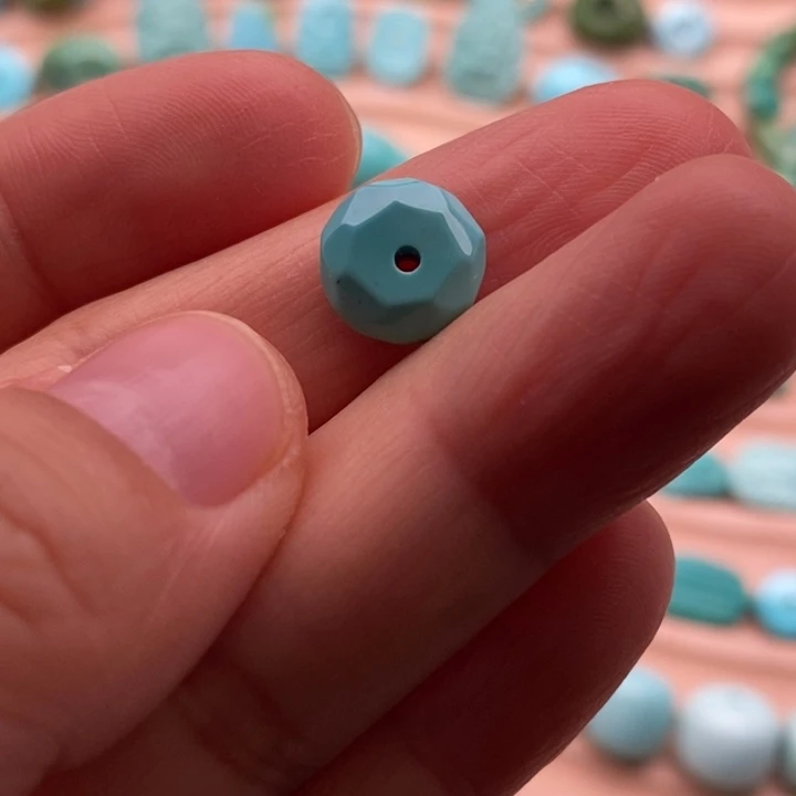 绿松石未镶嵌挂件