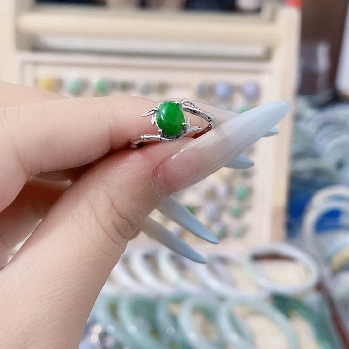 颈饰未镶嵌翡翠天然翡翠Ａ货