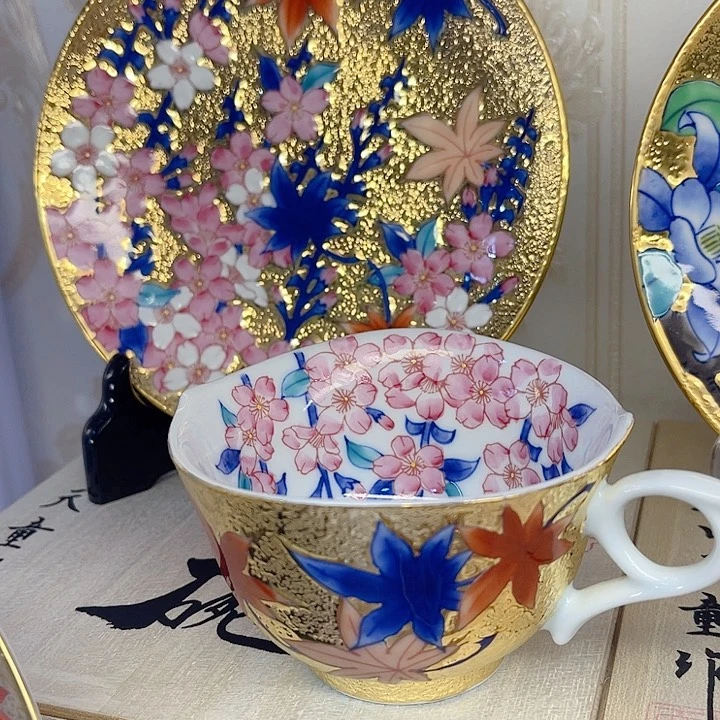 瓷片The first thing