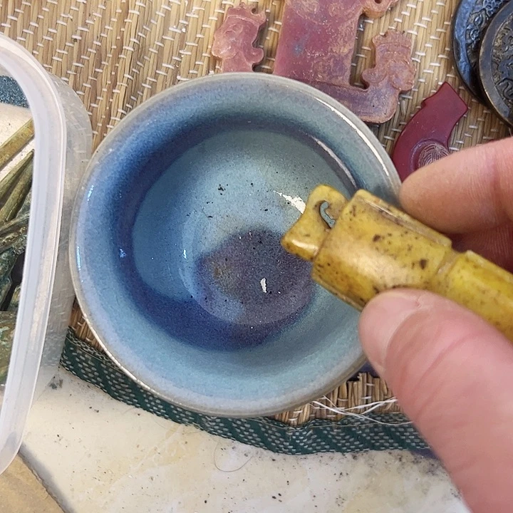 瓷片刘*BFF gu gu vh h gu C