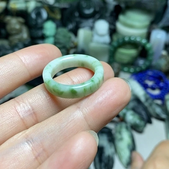 独山玉未镶嵌珠宝半成品