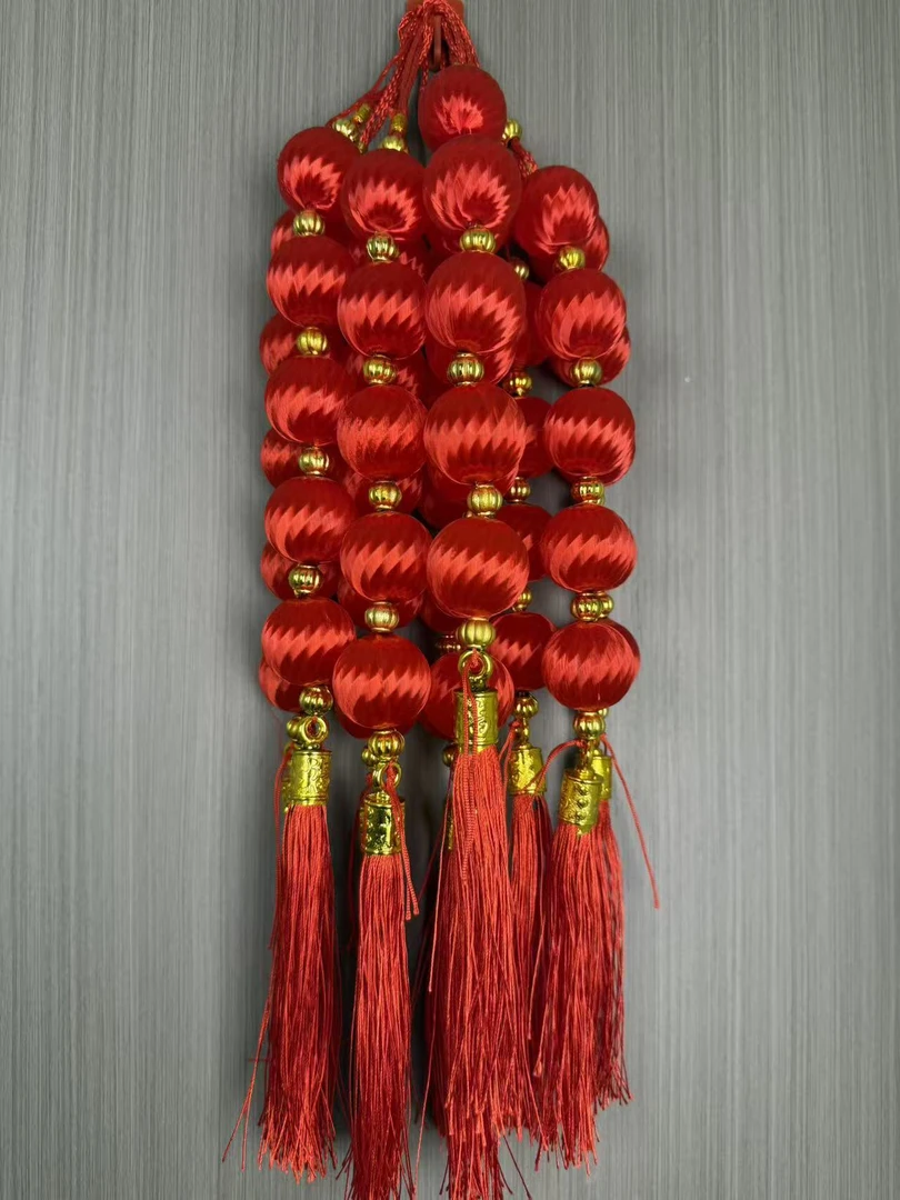 室内喜庆灯笼串串高档丝光挂串可用于客厅电视墙装饰