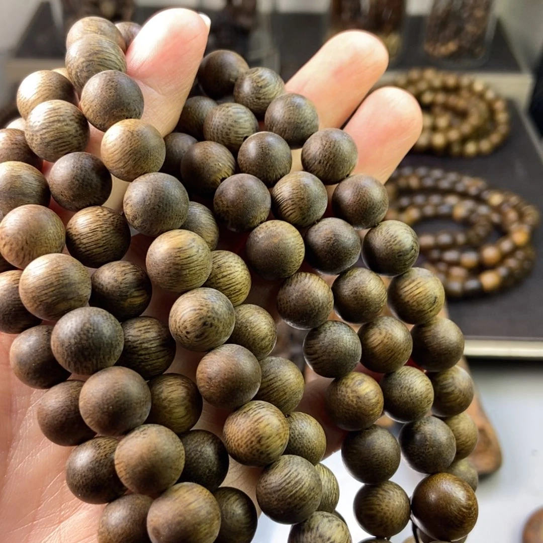 沉香手串蹦越南芽庄白