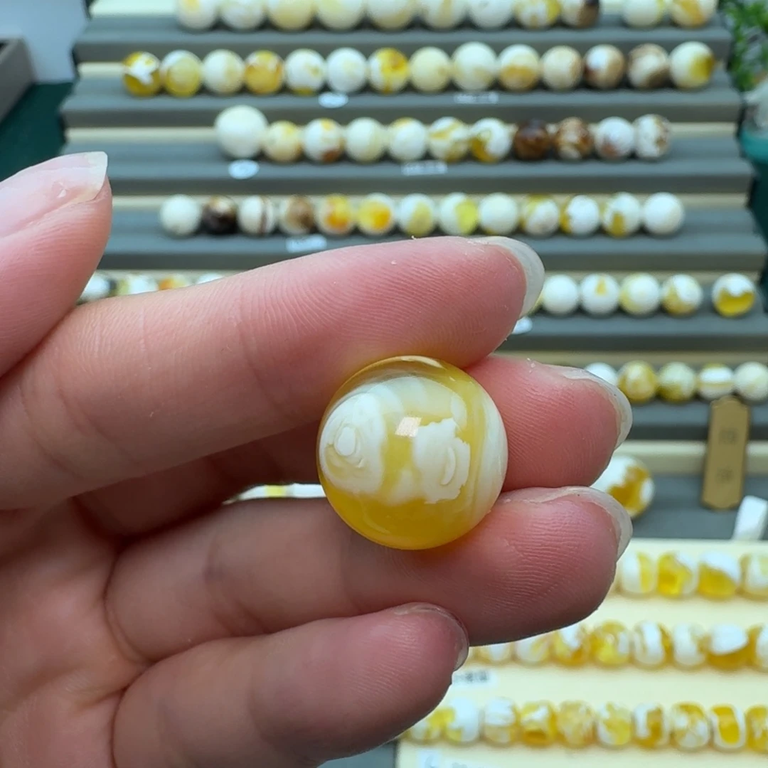 裸石琥珀未镶嵌蜜蜡