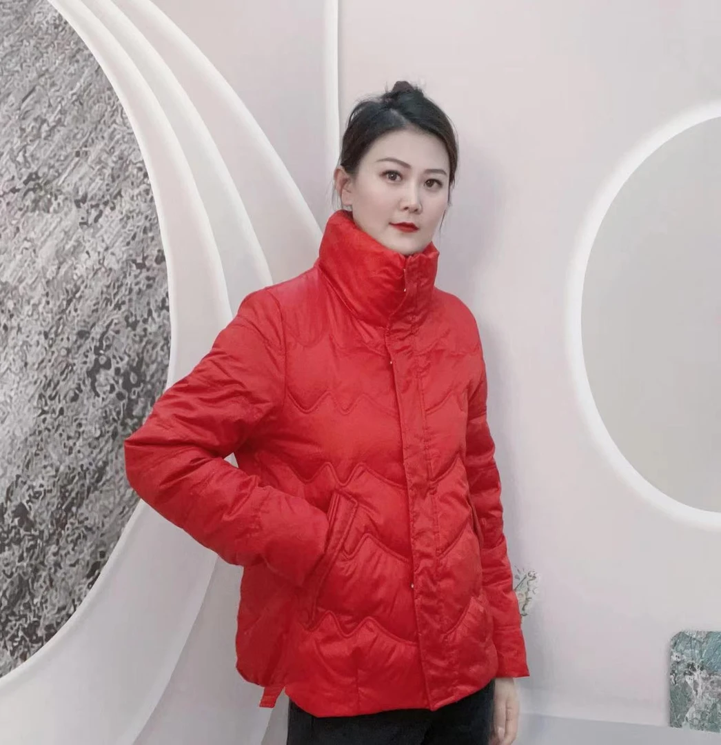 【白鸭绒羽绒服】国标休闲时尚女士立领冬季百搭韩版宽松保暖防寒.