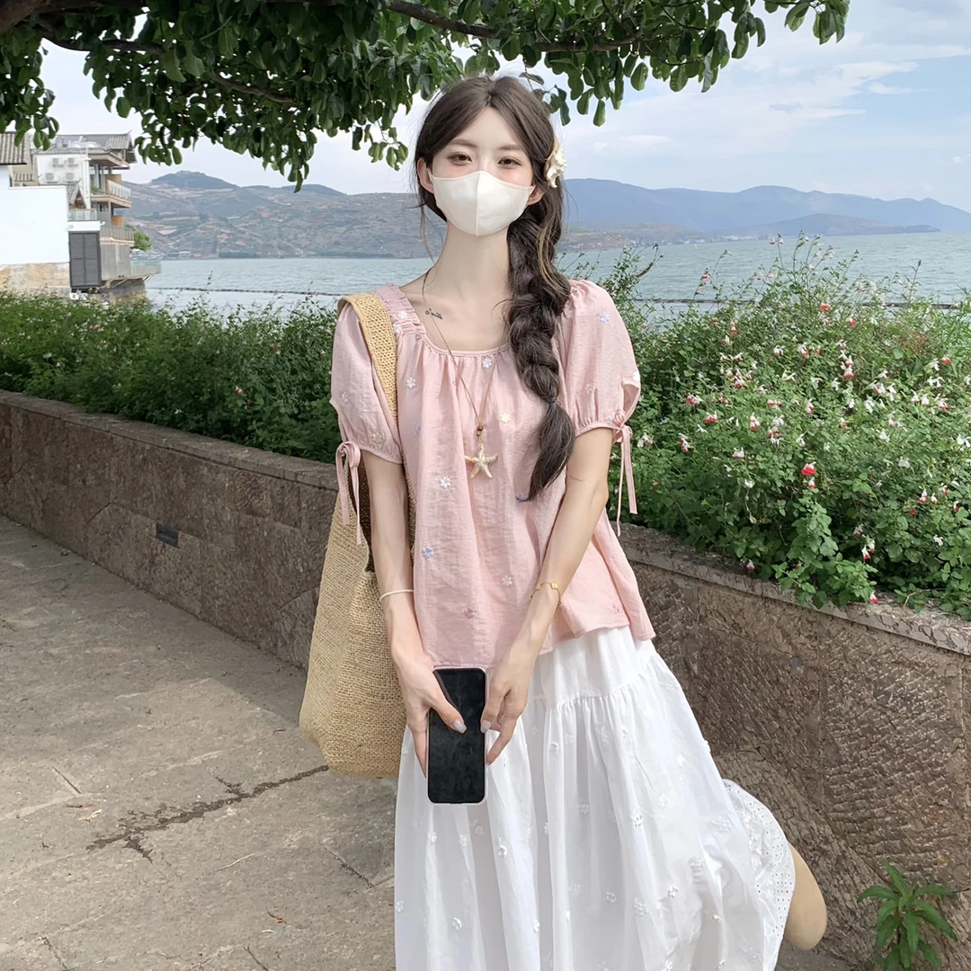 粉色短袖棉麻上衣女夏多巴胺套装法式独特娃娃小衫泡泡袖亚麻衬衫