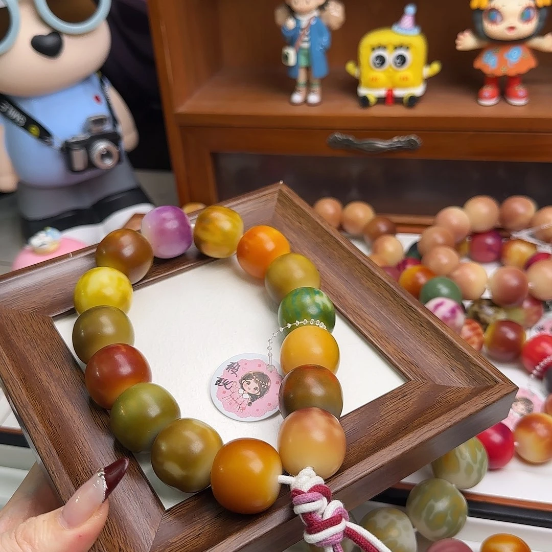 菩提根/象牙果吊坠卡23干磨瑕疵 手持