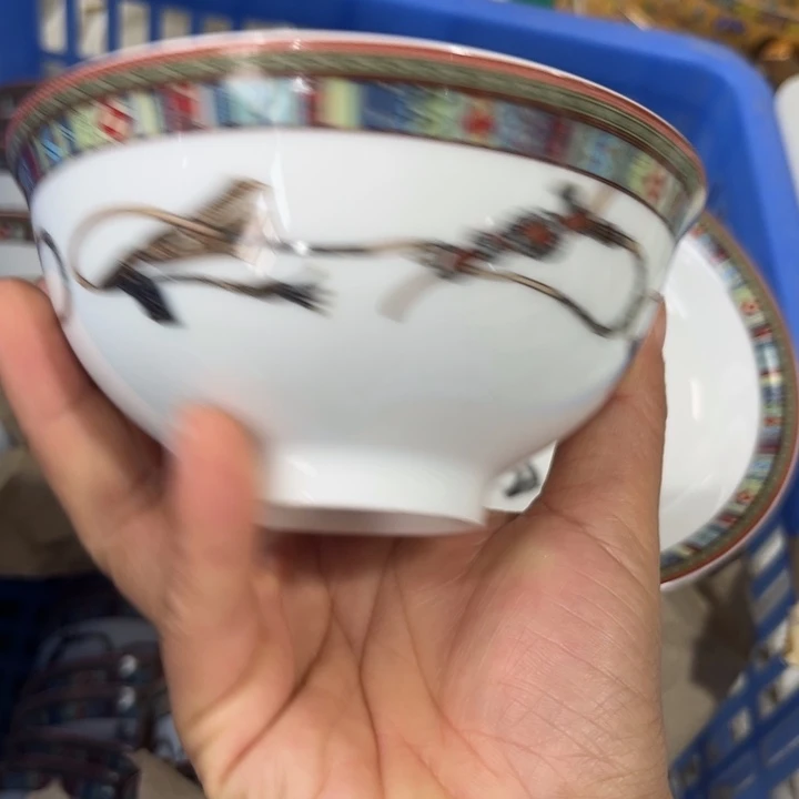 瓷片爱马仕碗六个4.5寸