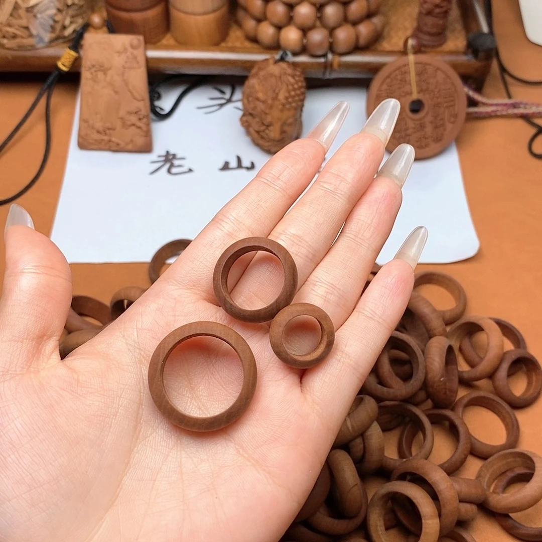 檀香木手串/手链戒指三件套（瑕疵）