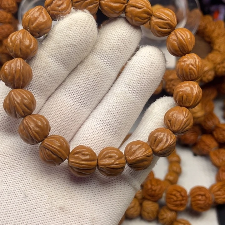 桃木6号链接桃核手串一个