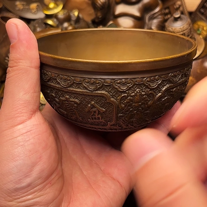 精美铜器做工精湛