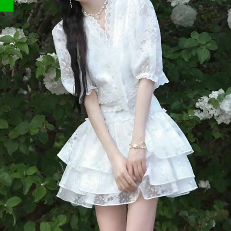 夏日绝美穿搭套装女2025夏超火短袖上衣蛋糕蓬蓬半身裙雪纺两件套