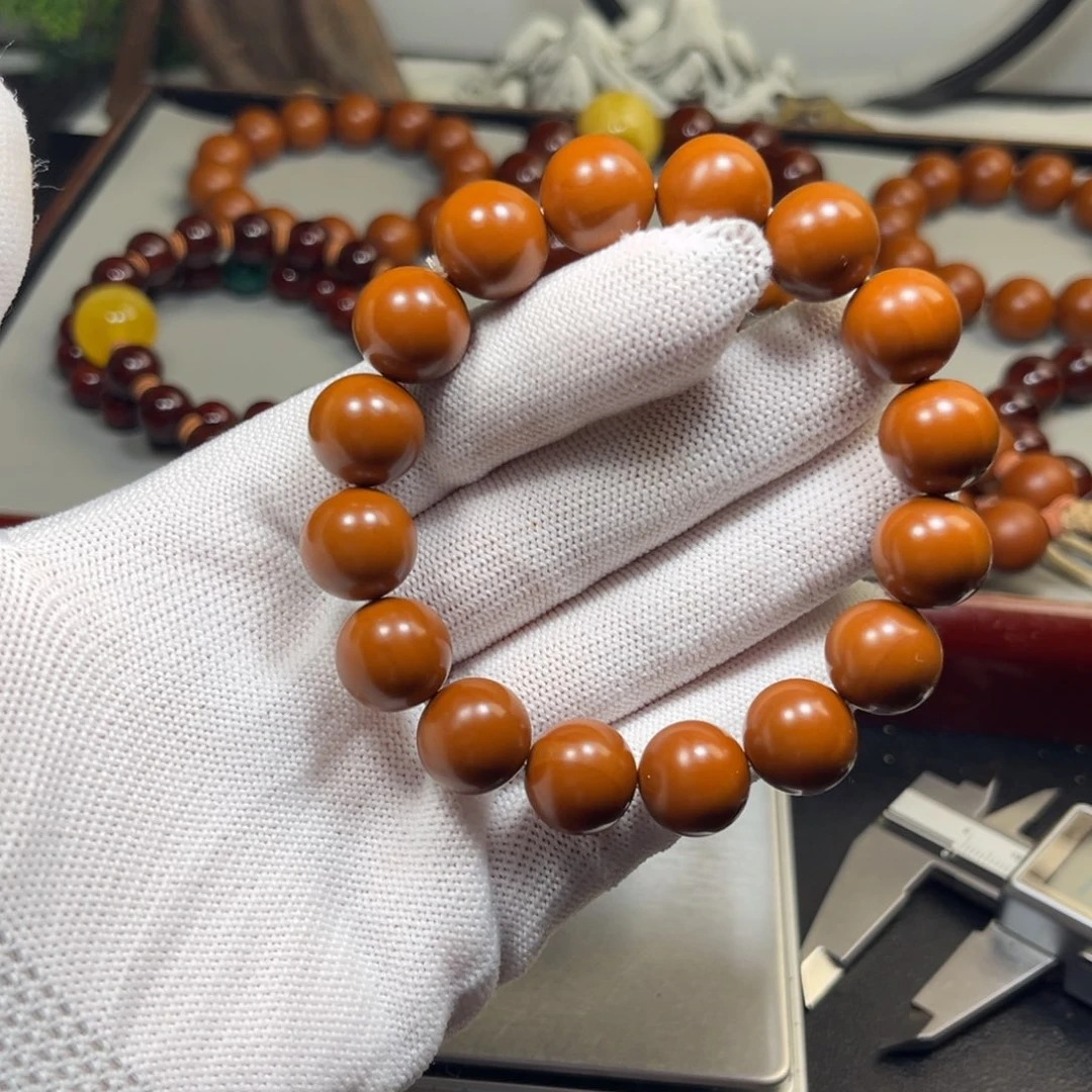 2***9橄榄核吊坠1.36老树铁核精品小孔