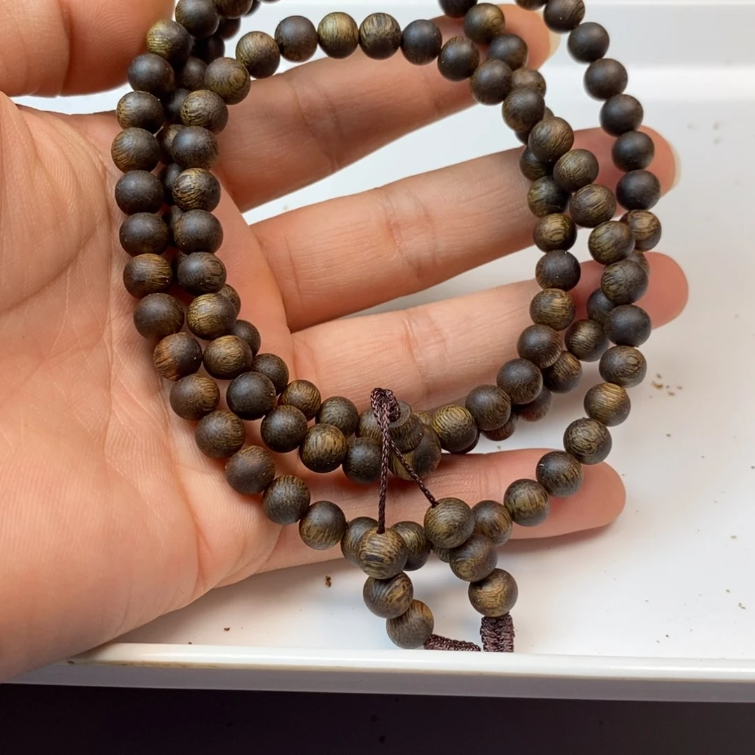 沉香手串绿棋楠规格0.7-16