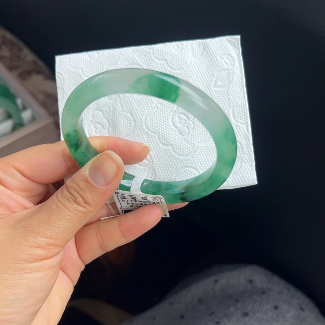石英质玉未镶嵌手镯非洲翠5960