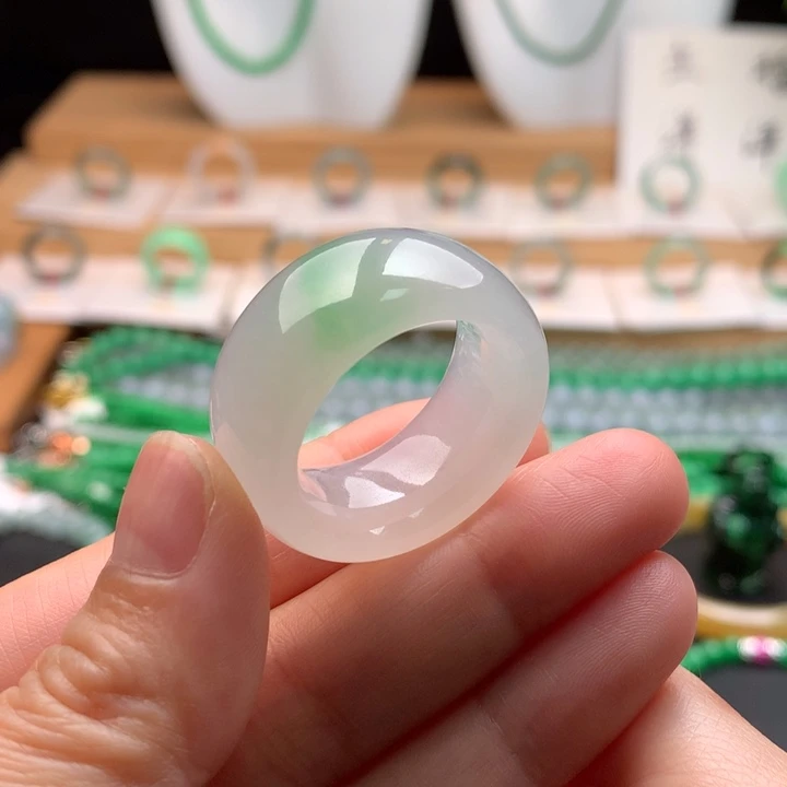 翡翠未镶嵌戒指天然缅甸A货翡翠