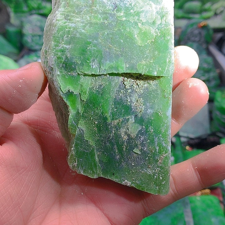 和田玉（碧玉）未镶嵌珠宝半成品