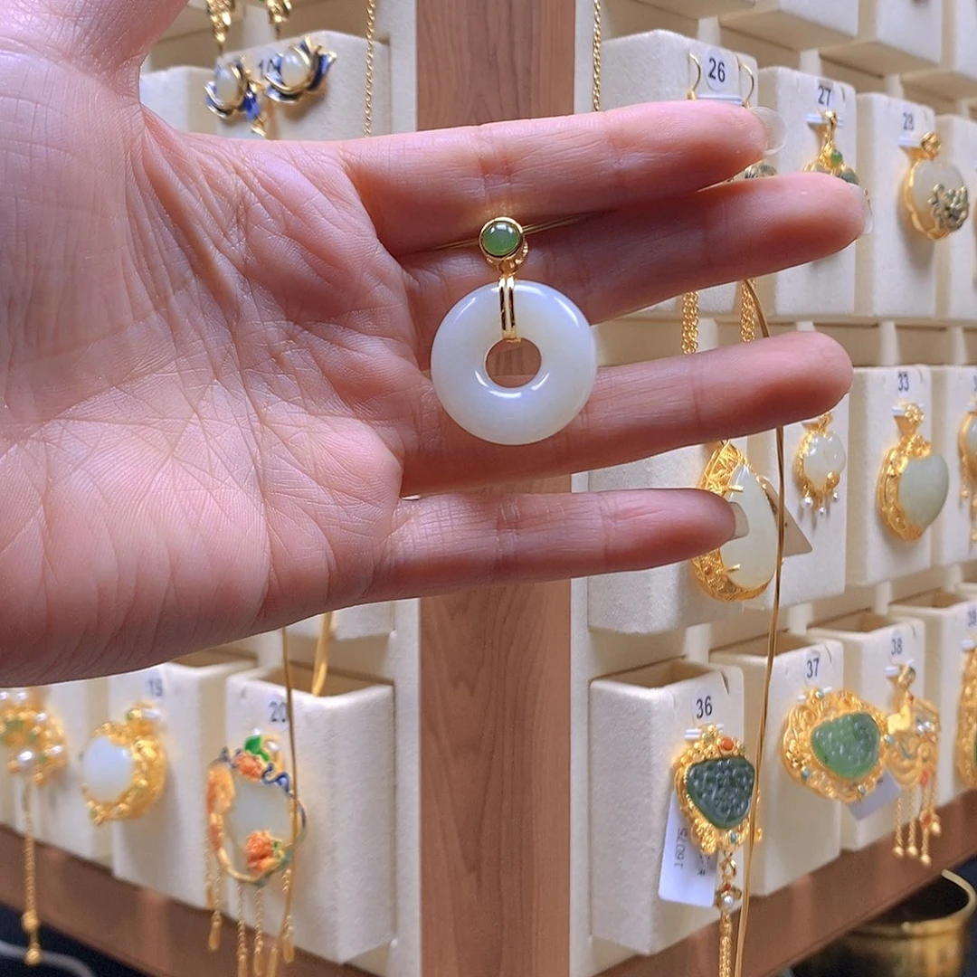 和田玉银S925镶嵌颈饰