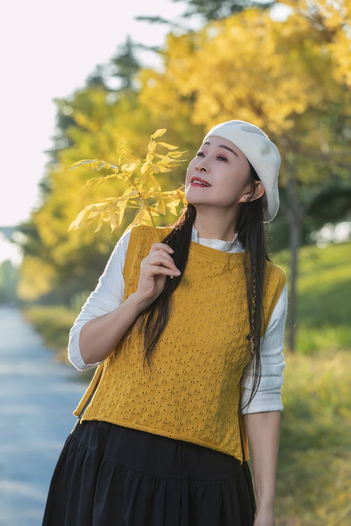 【主播定制】叠穿镂空开叉时尚系带套头百搭马甲无袖背心四季