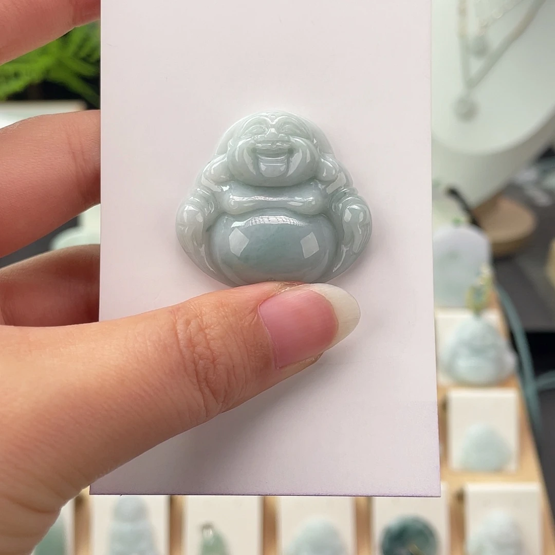 翡翠未镶嵌颈饰佛公