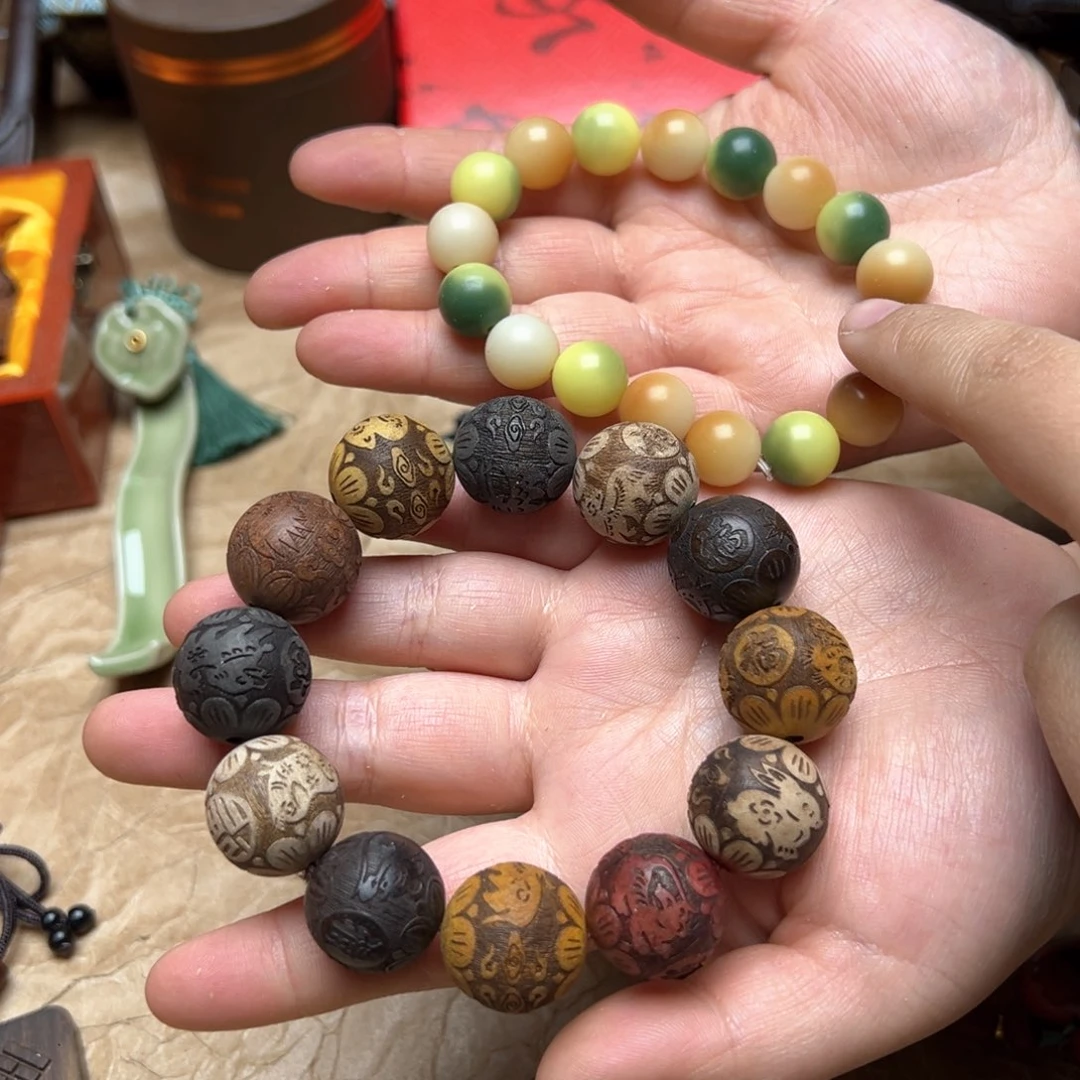 大叶紫檀（黑酸枝木类）