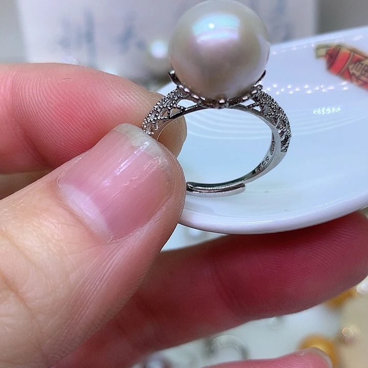 银S925镶嵌耳饰淡水珍珠