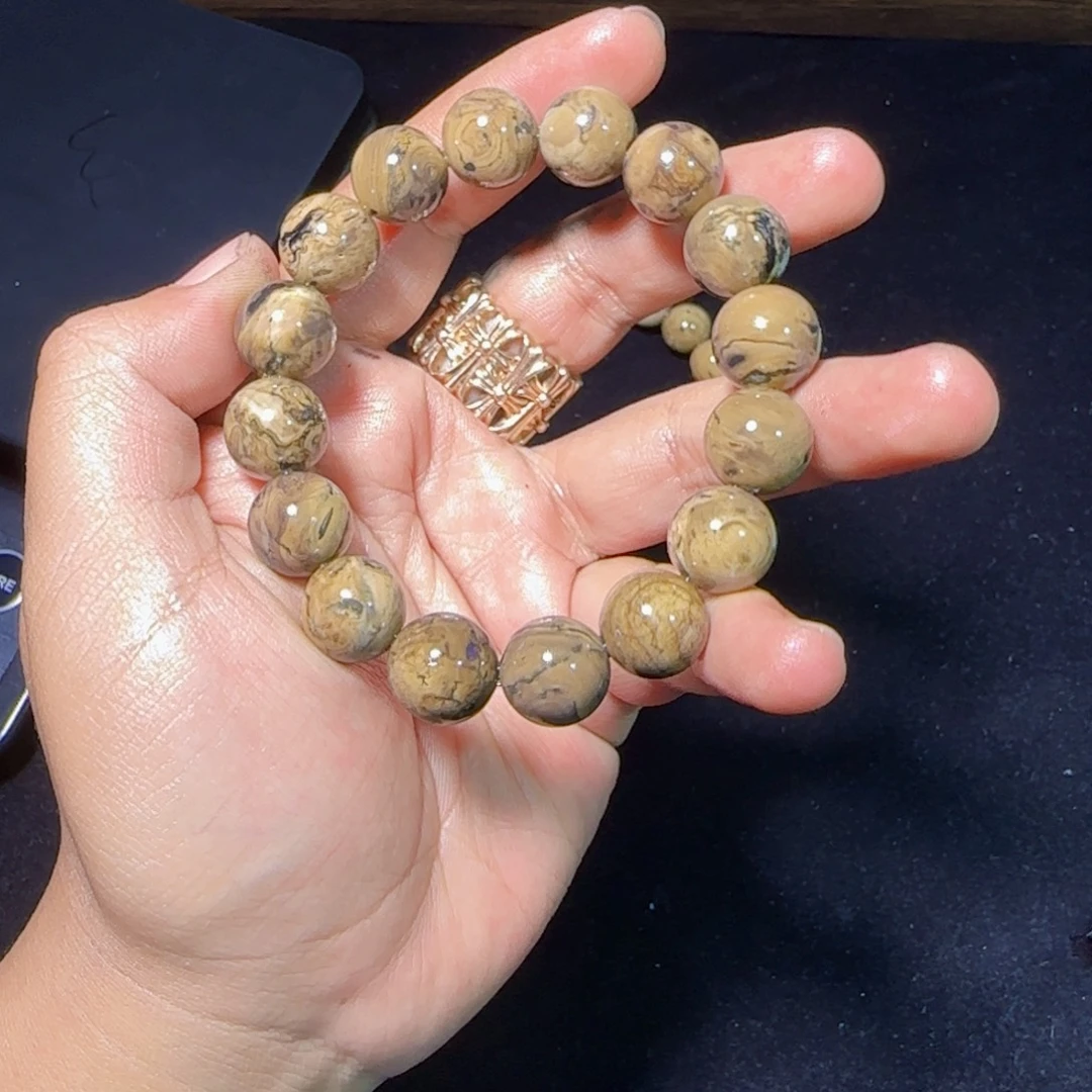 琥珀未镶嵌裸石琥珀