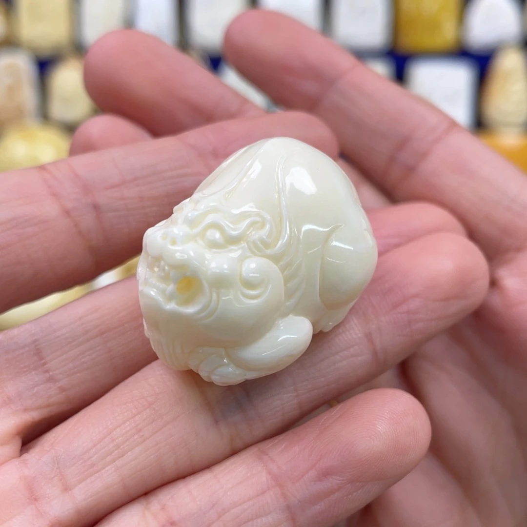 蜜蜡裸石未镶嵌琥珀蜜蜡貔貅吊坠