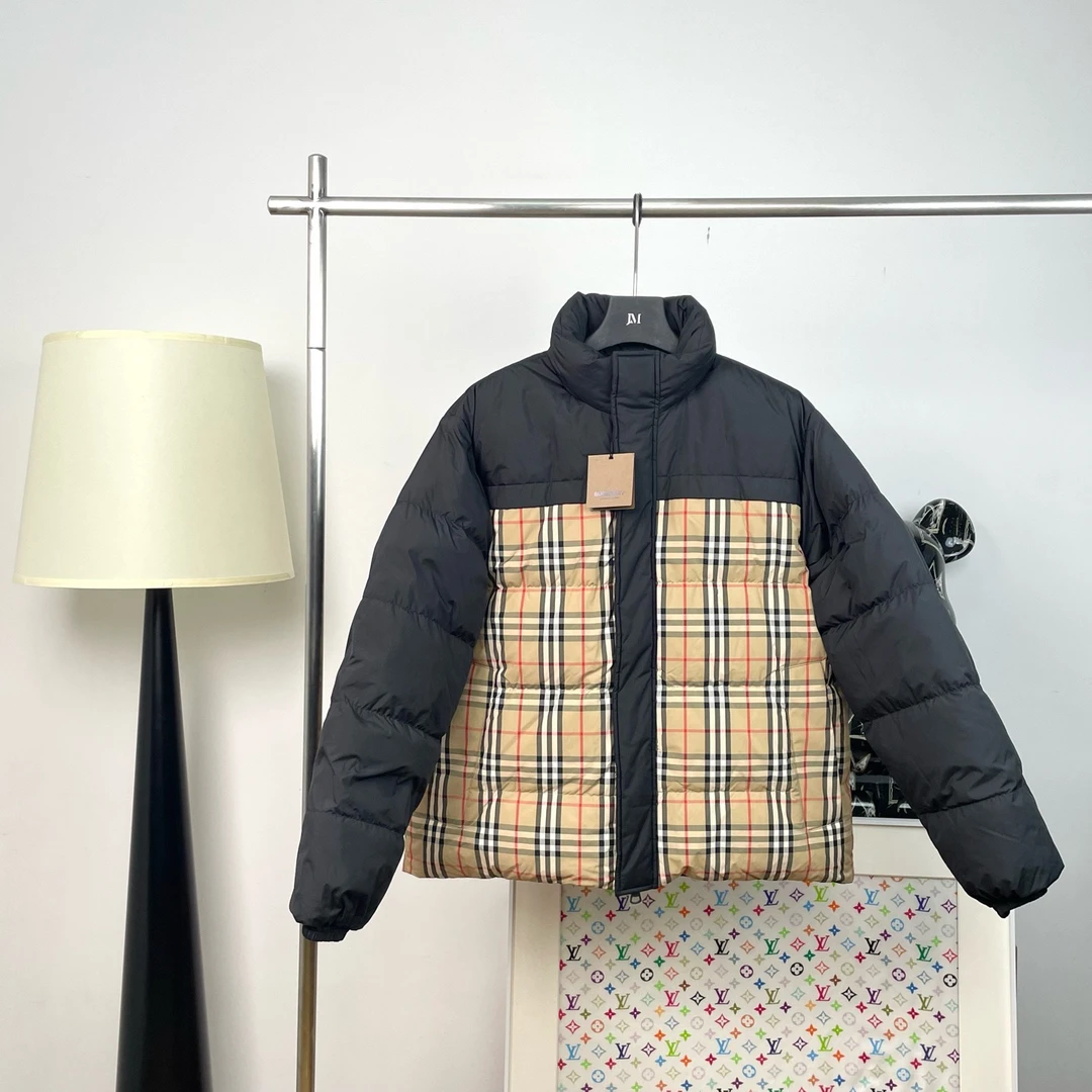 未使用 BURBERRY/博柏利 6460/拼接格纹印花立领双面羽绒服