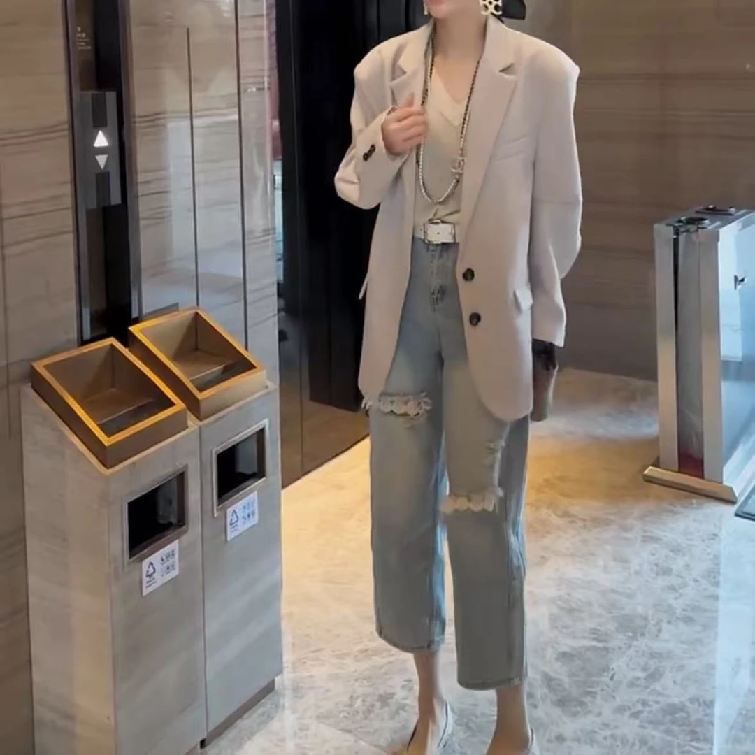 2025春夏新款时尚显瘦气质女士网红洋气两件套百搭款D7858