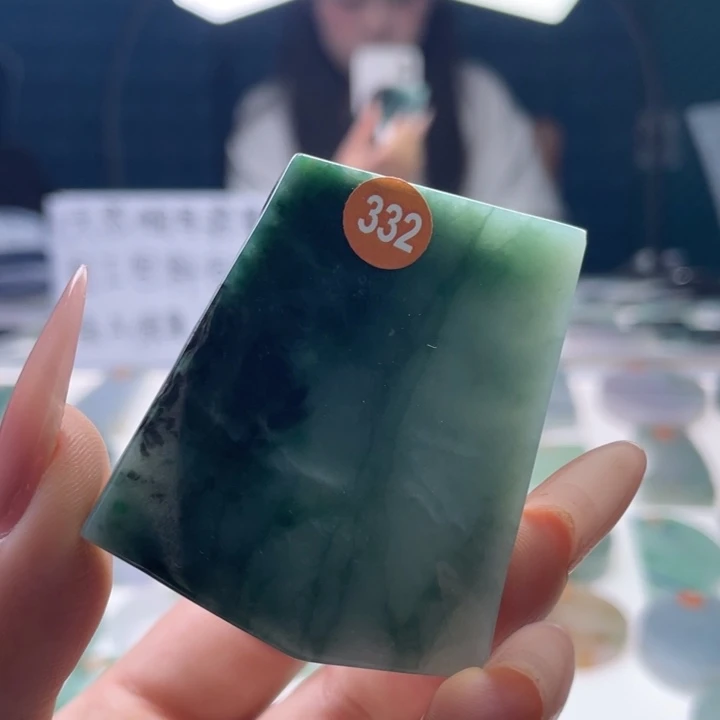 定制翡翠未镶嵌天然翡翠