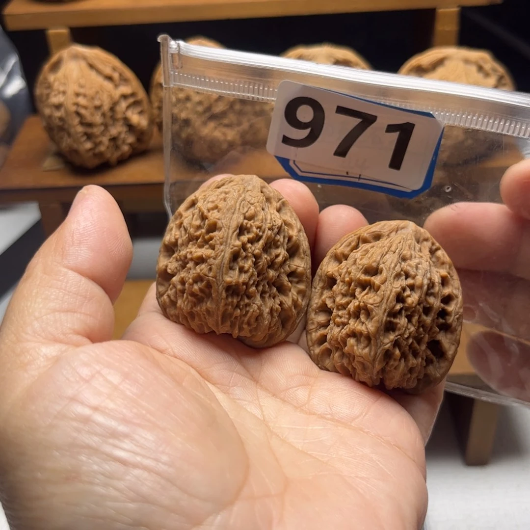 吊坠文玩核桃南疆37