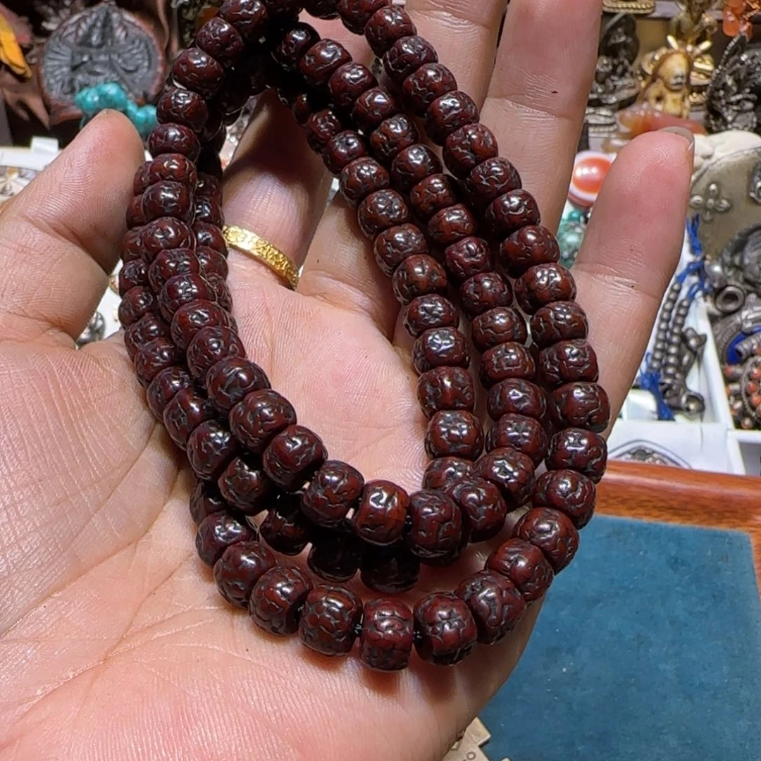 I****e手串～～～～～手串……