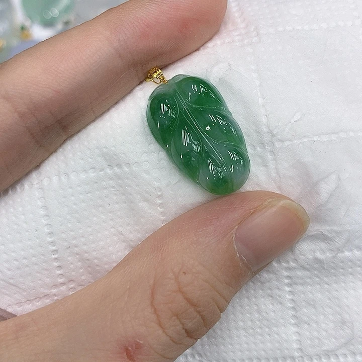 颈饰18K金镶嵌翡翠12445677888