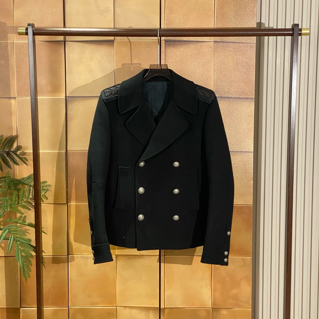 99新 BALMAIN/巴尔曼 主线秀款双排扣肩章短款羊绒大衣48码/26336