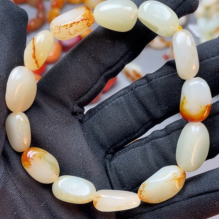 和田玉未镶嵌手链