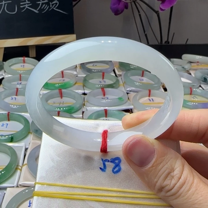 未镶嵌手镯翡翠e