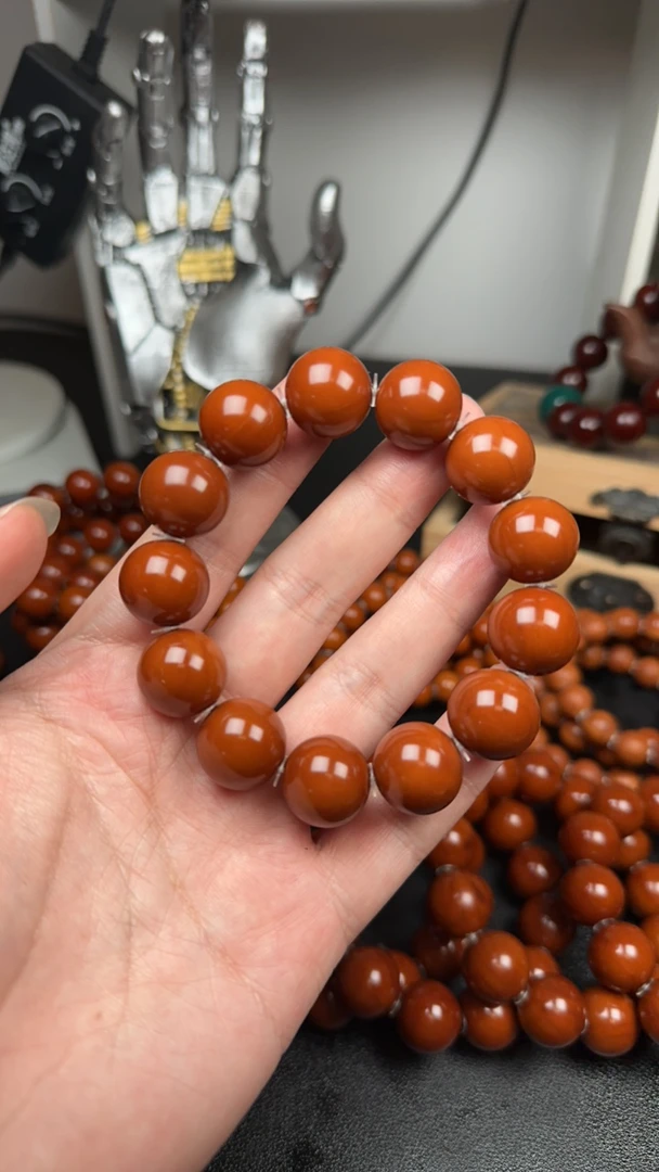 1.65超小孔精品铁核树王广东料籽，直播间所拍为准，毕业款橄榄核