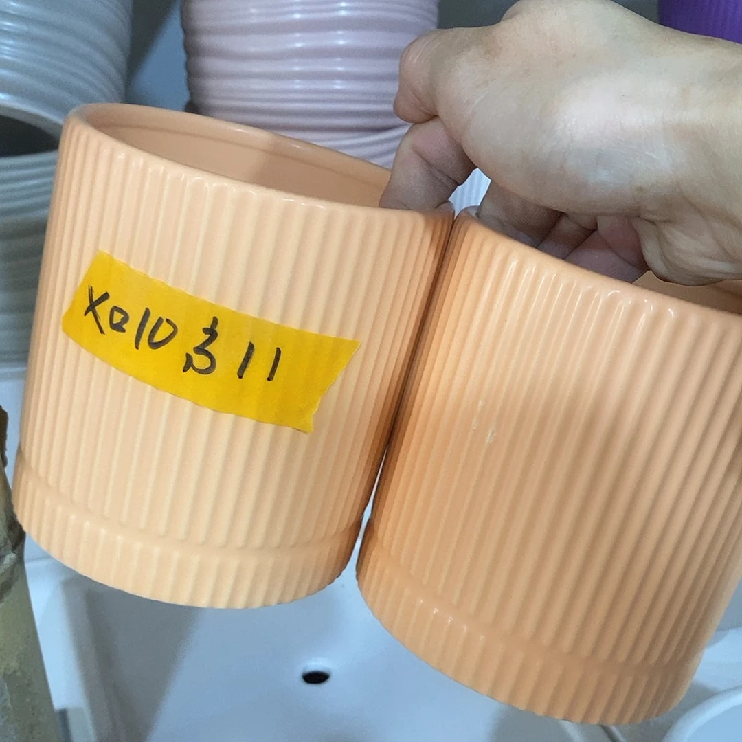 摆件陶盆有孔 瑕疵介意勿拍