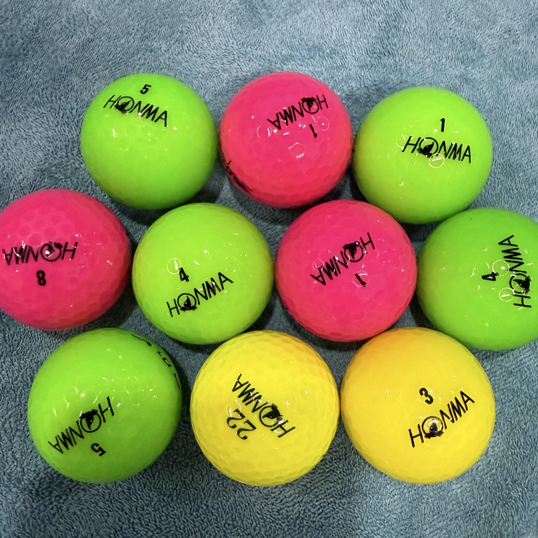 各大品牌彩色三层高尔夫球哑光设计适合比赛与练习