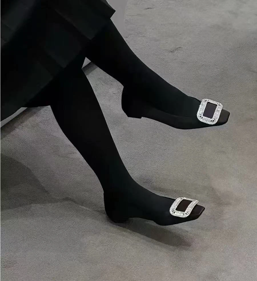 RV水钻方扣真丝绸缎2025新款方头粗跟瓢鞋浅口时尚气质舒适单鞋