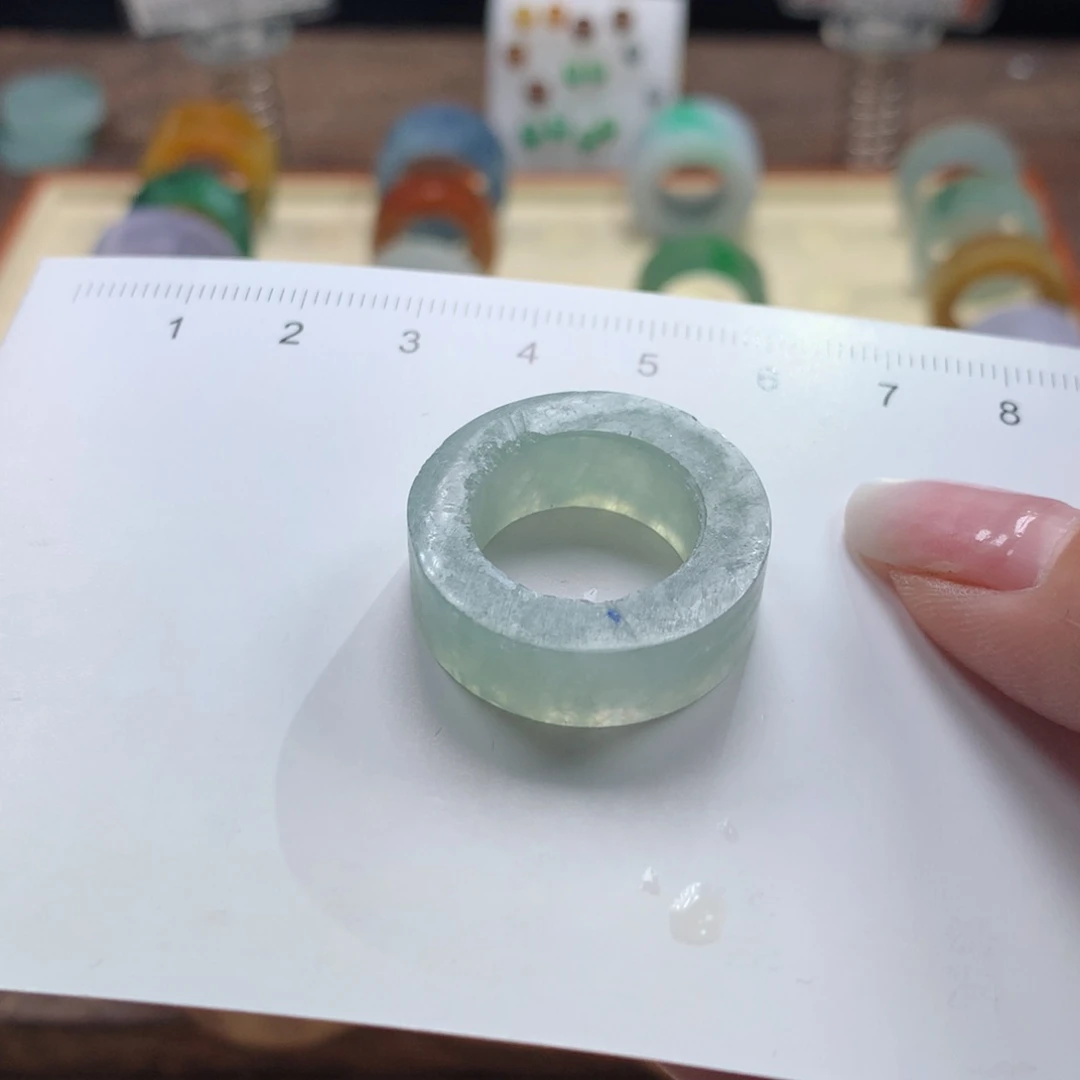 定制翡翠未镶嵌曦***巴翡翠冰灰绿 微瑕勾两笔