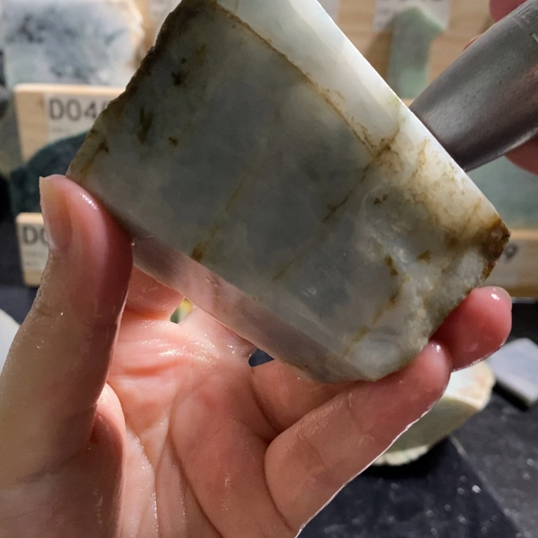 颈饰未镶嵌翡翠天然翡翠