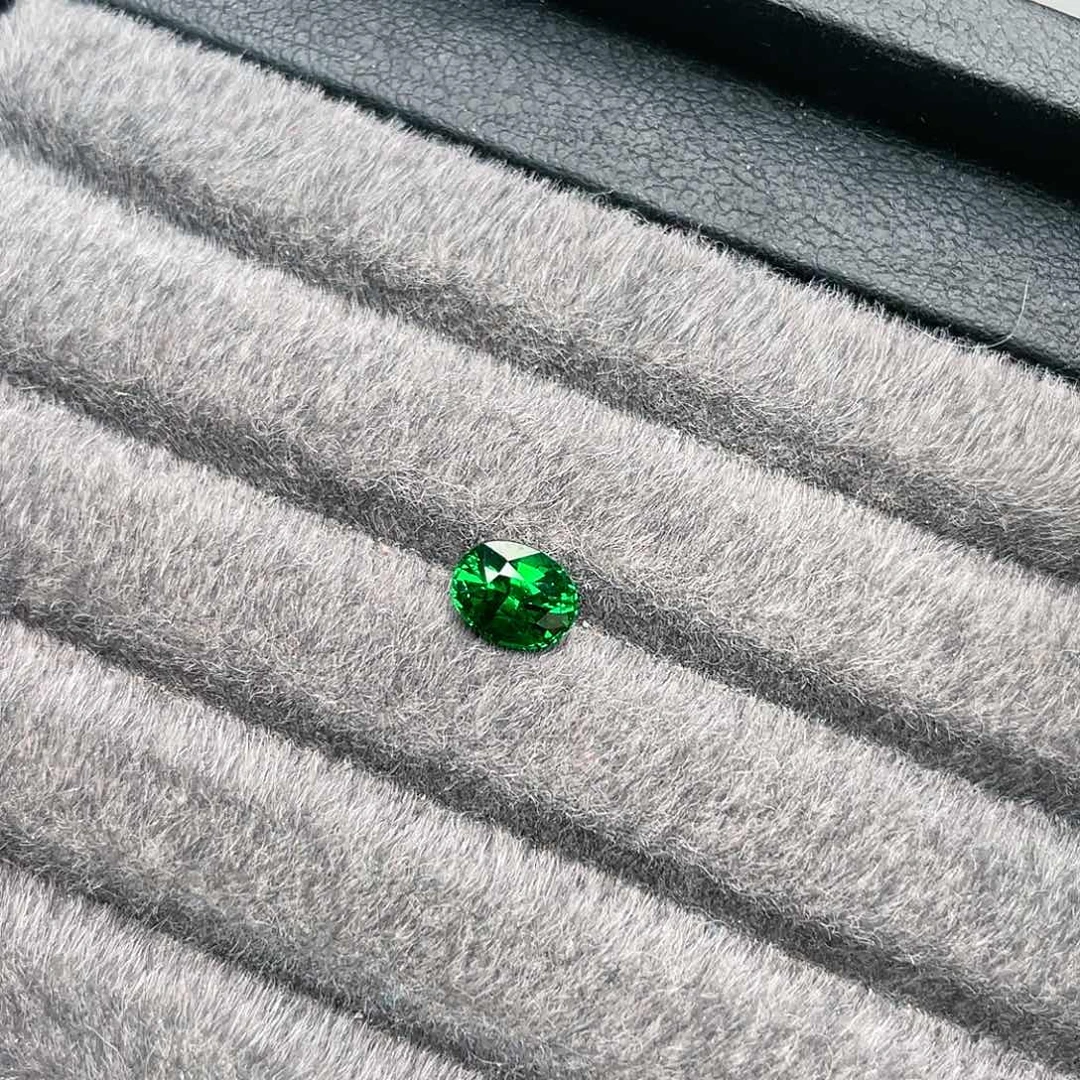 石榴石（沙弗莱）1.05ct无烧沙弗莱吉尔德vb未镶嵌