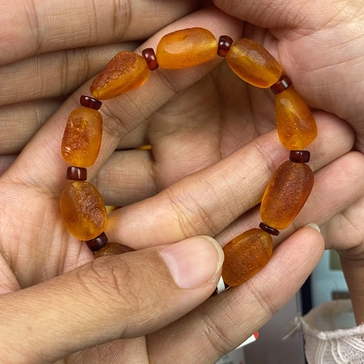 琥珀珠宝奇石未镶嵌